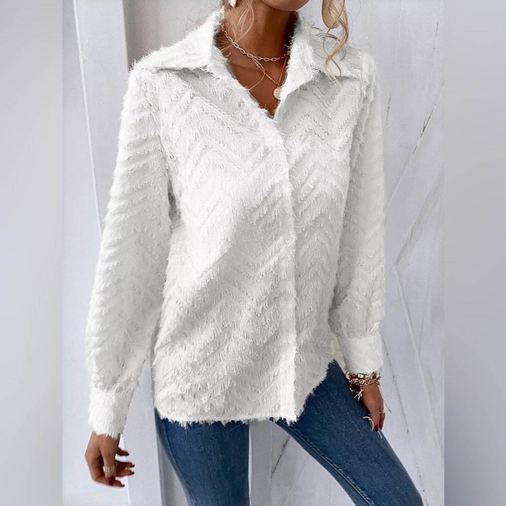Elegant White Textured Women's Top